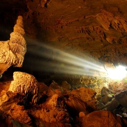 visiter-grotte-tautavel-vacances-nature-latour-de-france-commune-pyrenees-orientales